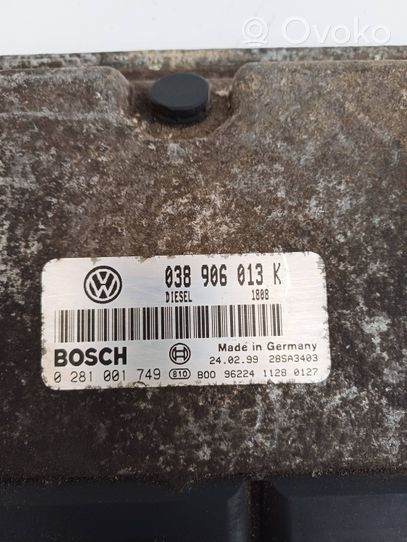 Volkswagen Polo III 6N 6N2 6NF Moottorin ohjainlaite/moduuli 038906013K