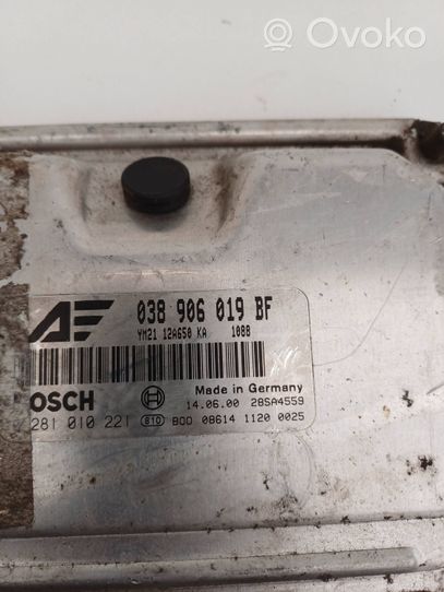 Ford Galaxy Calculateur moteur ECU 038906019BF