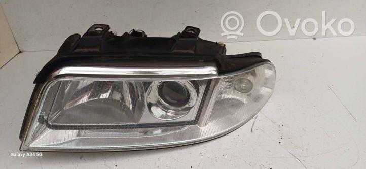 Audi A4 S4 B5 8D Phare frontale 8D0941003