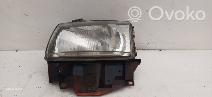 Volkswagen Transporter - Caravelle T4 Lampa przednia 701941009L