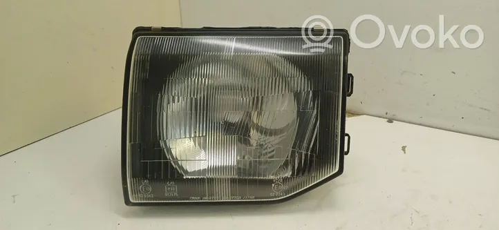 Mitsubishi Pajero Headlight/headlamp 11037746