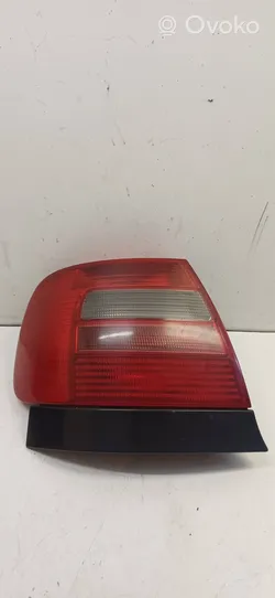 Audi A4 S4 B5 8D Lampa tylna 