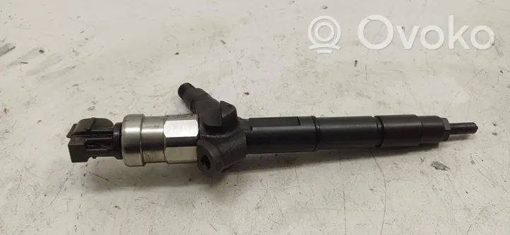 Nissan Primera Injecteur de carburant 16600AU600