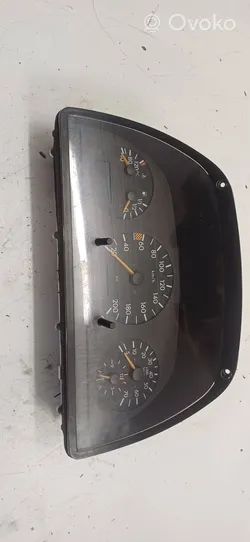 Mercedes-Benz Vito Viano W638 Speedometer (instrument cluster) 0005429601