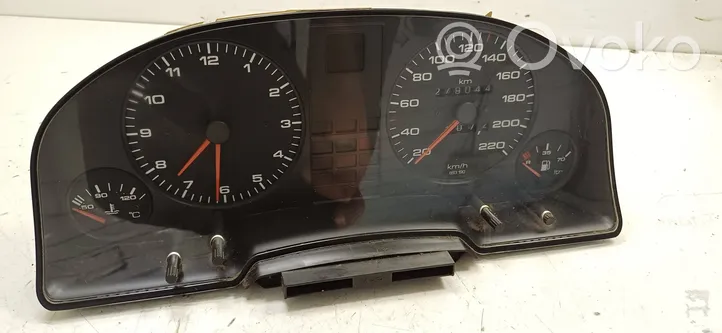 Audi 80 90 B3 Speedometer (instrument cluster) 893919033BA