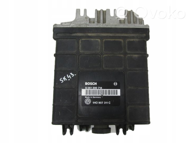 Volkswagen Golf III Calculateur moteur ECU 0261200714