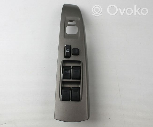 Toyota Prius (XW20) Interruttore di controllo dell’alzacristalli elettrico 8482047021