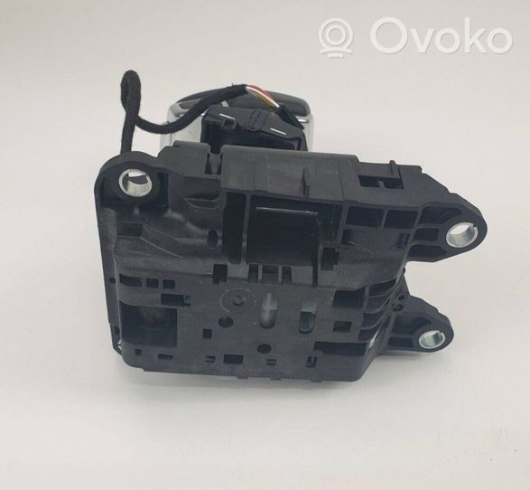 Audi Q7 4M Gear shifter/selector 4M1713041F