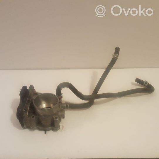 Toyota Auris E180 Valvola a farfalla 220300T110