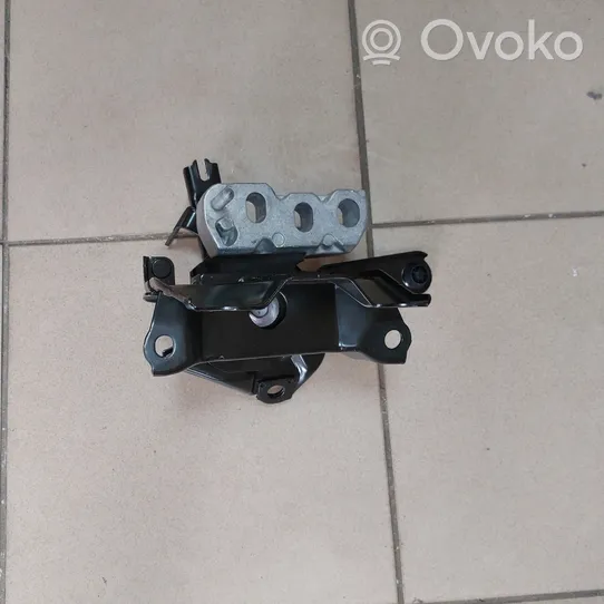 Toyota Yaris XP210 Supporto di montaggio del motore 12372K0060