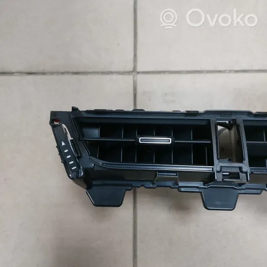 Toyota Corolla E210 E21 Griglia di ventilazione centrale cruscotto 5567002830