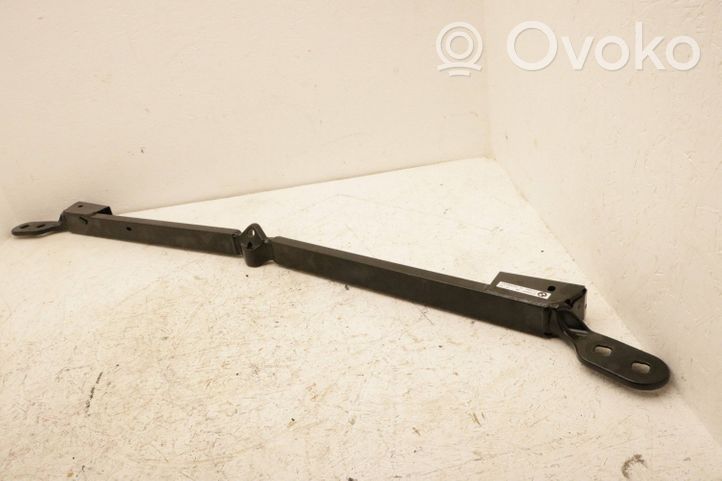 BMW M3 G80 Staffa di montaggio del radiatore 8746951