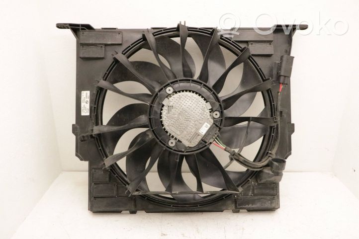 BMW 5 G30 G31 Ventilatore di raffreddamento elettrico del radiatore 8590051