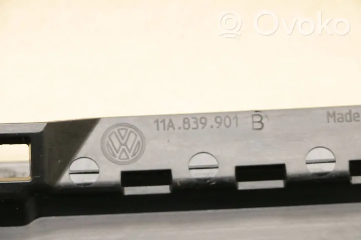 Volkswagen ID.4 Listwa / Uszczelka szyby drzwi tylnych 11A839901B