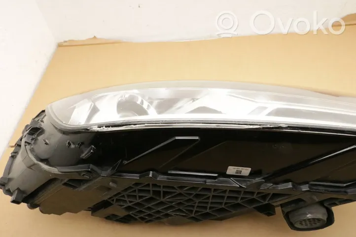 Audi Q7 4M Headlight/headlamp 4M0941006