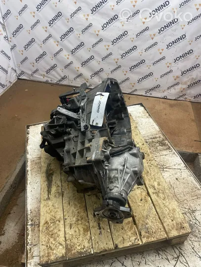 Nissan Qashqai+2 Scatola del cambio manuale a 6 velocità JG71