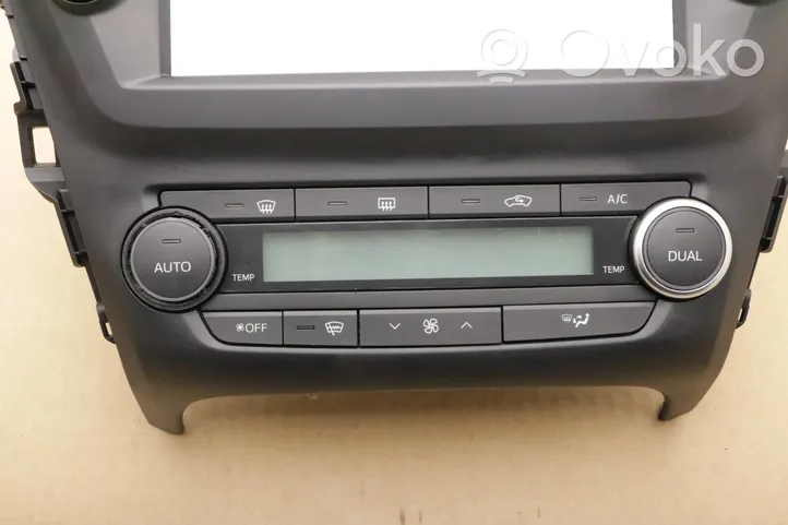 Toyota Avensis T270 Radio/CD/DVD/GPS-pääyksikkö 86140-05200