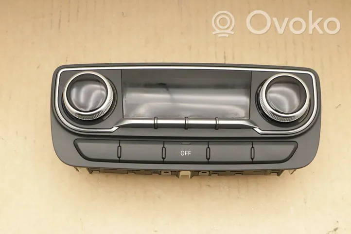 Audi Q7 4M Climate control unit 4M0919158C