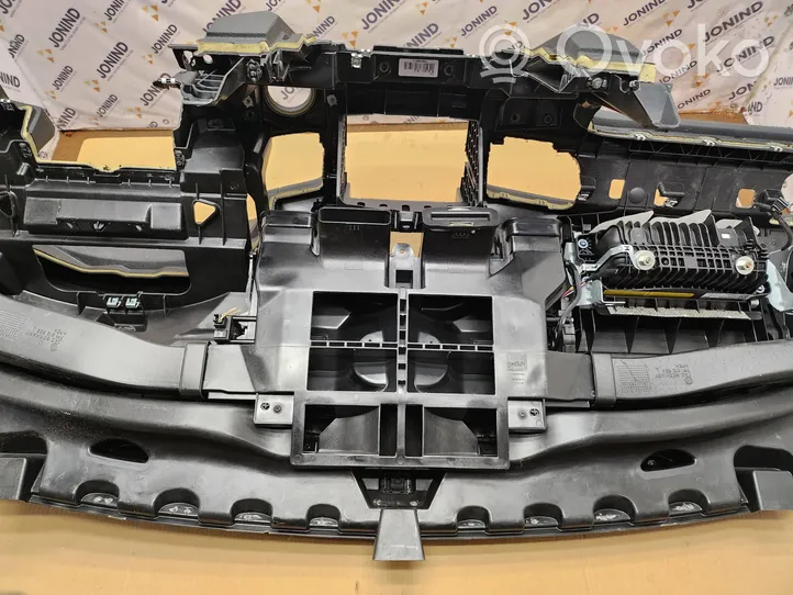 Volkswagen Touareg II Panel de instrumentos 7P1858295