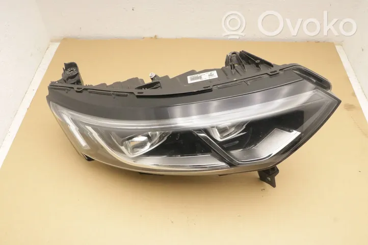 Renault Koleos II Headlight/headlamp 260108343R