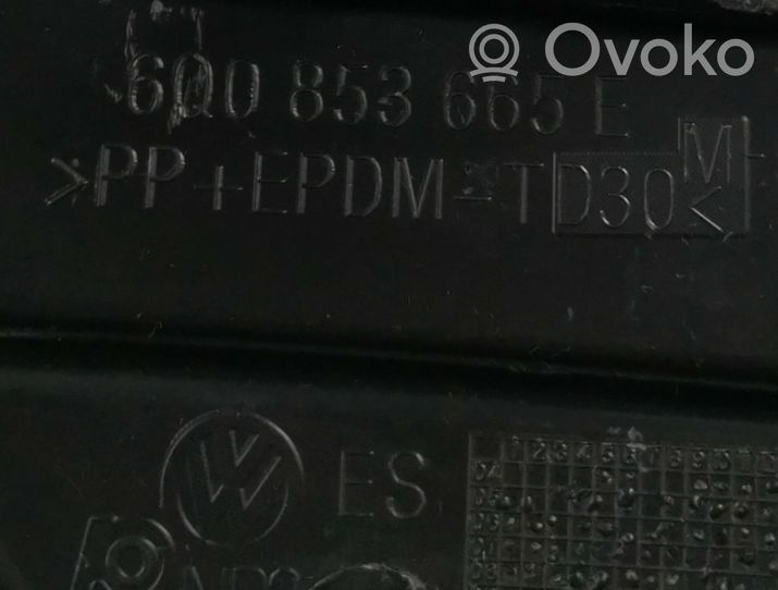 Volkswagen Polo IV 9N3 Grille antibrouillard avant 6Q0853665E