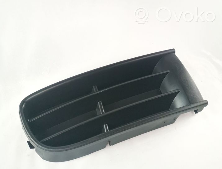 Volkswagen Polo Grille inférieure de pare-chocs avant 6Q0853666