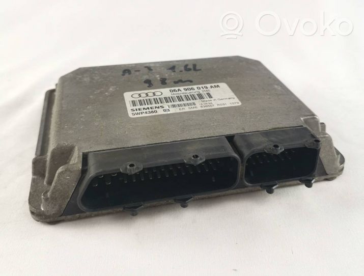 Audi A3 S3 8L Sterownik / Moduł ECU 06A906019AM