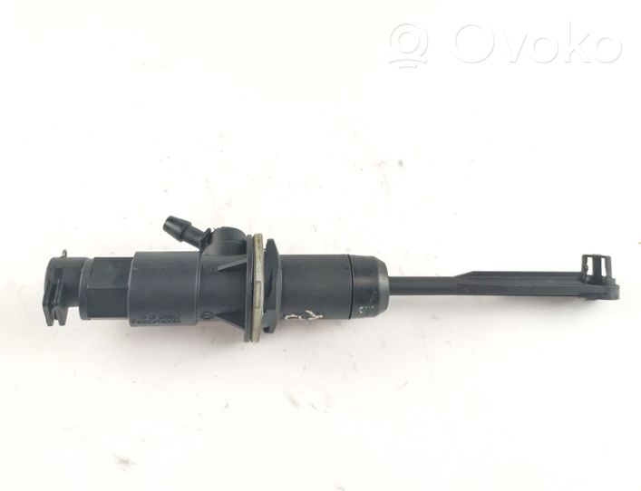 Dacia Logan I Clutch master cylinder 8200424004