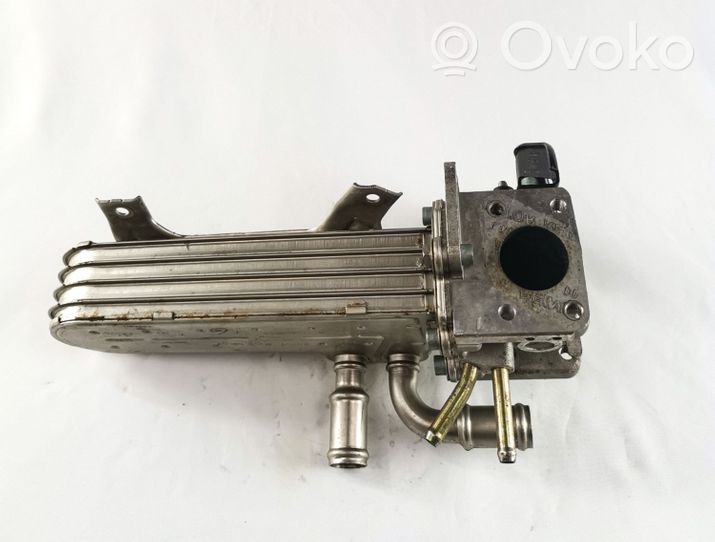 Volkswagen Golf IV Refroidisseur de vanne EGR 038131513D