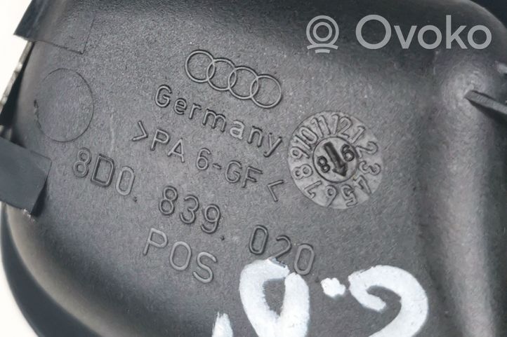 Audi A4 S4 B5 8D Klamka wewnętrzna drzwi tylnych 8D0839020