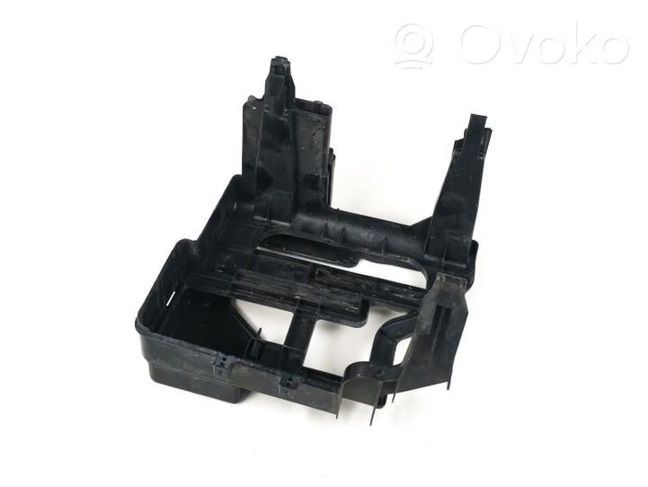 Volkswagen Polo IV 9N3 Vassoio scatola della batteria 6q0915345a