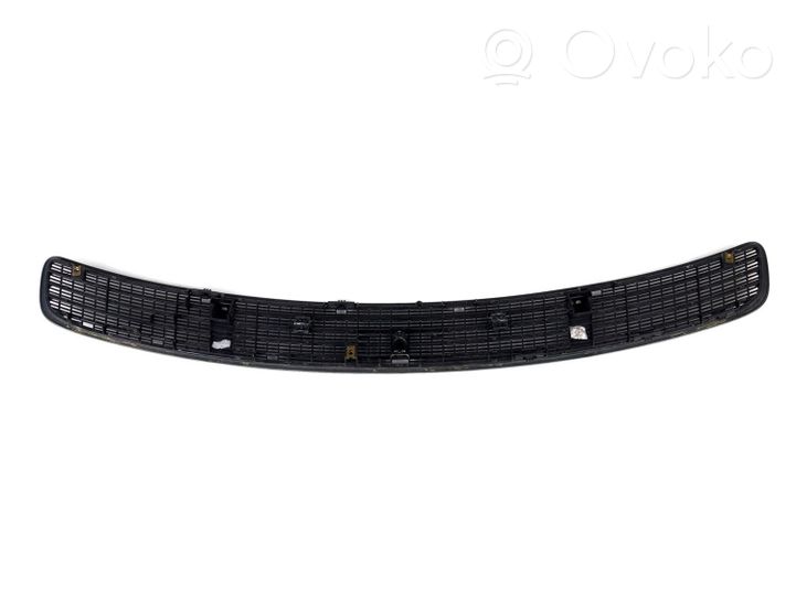 Mercedes-Benz C W203 Grille calandre de capot 2038800205