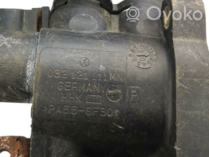 Volkswagen Golf IV Termostat / Obudowa termostatu 032121111mn