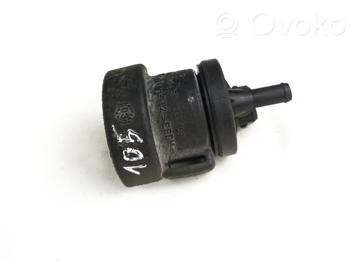 Volkswagen Touran I Valve vacuum 058133459