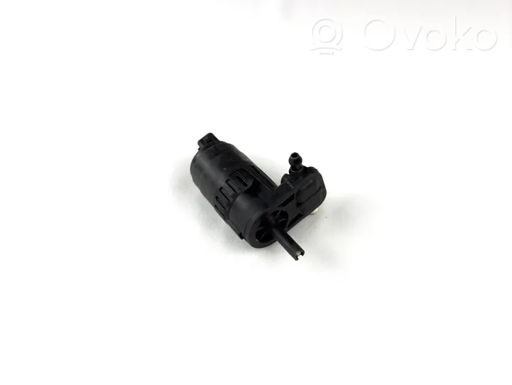 Opel Corsa C Pompe de lave-glace de pare-brise 55702893