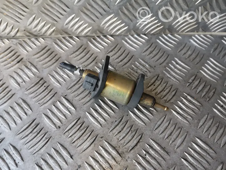 Volvo V70 Pompe à carburant Webasto 