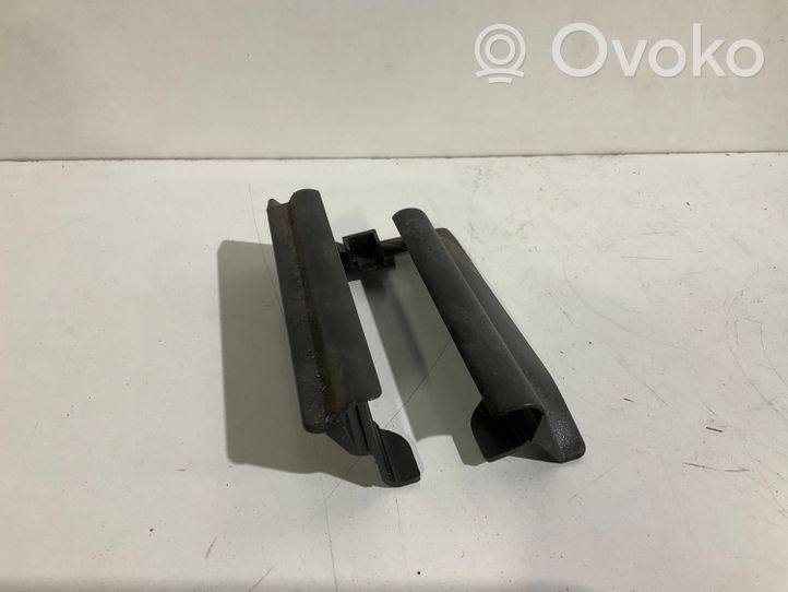 Mercedes-Benz E W211 Rivestimento binario portellone scorrevole 2119191120