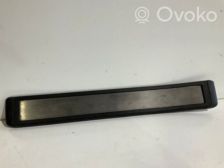 Mercedes-Benz E W211 Rivestimento posteriore minigonna laterale 