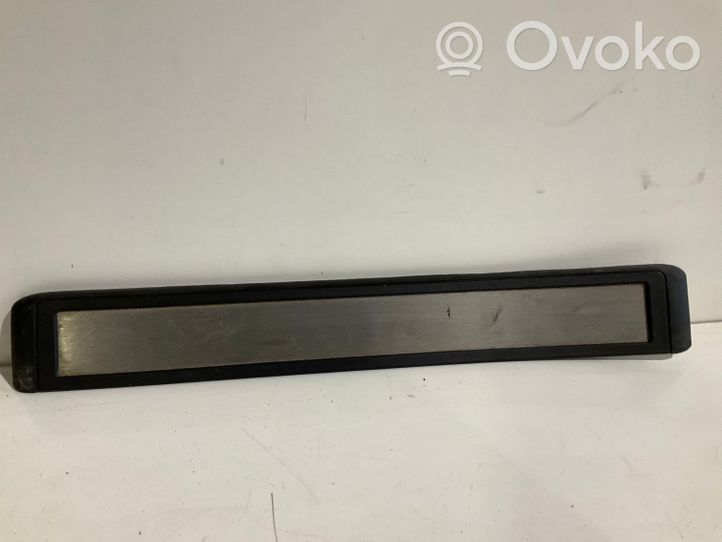 Mercedes-Benz E W211 Rivestimento posteriore minigonna laterale A2116801635