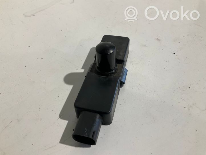 Mercedes-Benz E W211 Gaismas sensors 2208300272