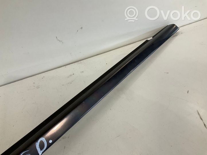 Mercedes-Benz E W211 Rivestimento laterale del portellone posteriore/bagagliaio 