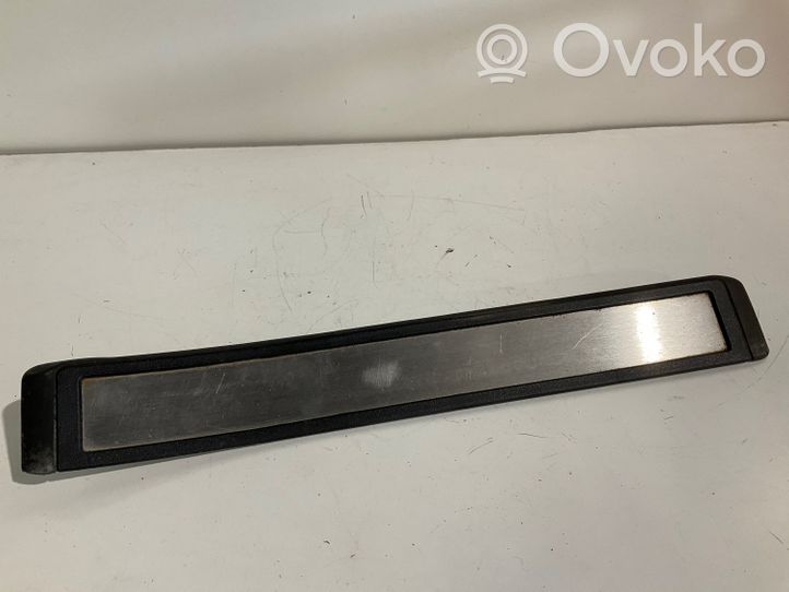 Mercedes-Benz E W211 Rivestimento posteriore minigonna laterale A2116801535