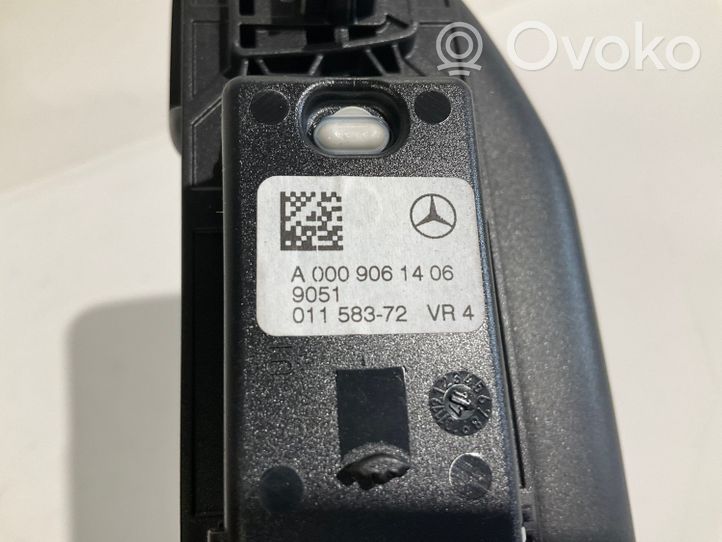 Mercedes-Benz E W213 Rankenėlė galinė A0009061406