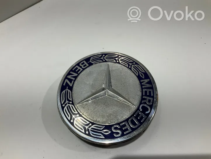 Mercedes-Benz E W211 Original wheel cap A1714000025