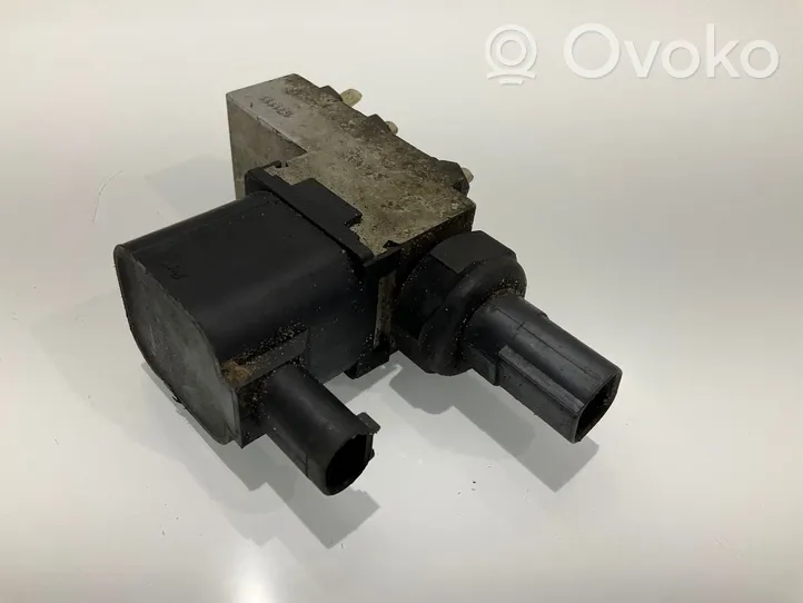 Mercedes-Benz E W211 Blocco valvola della sospensione pneumatica A2113200158