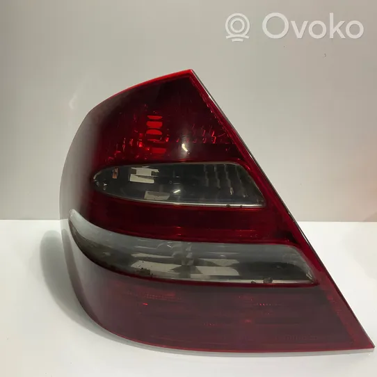 Mercedes-Benz E W211 Rear/tail lights A2118200364