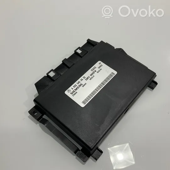 Mercedes-Benz E W211 Module de contrôle de boîte de vitesses ECU A0325453432