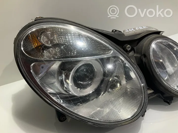 Mercedes-Benz E W211 Lampa przednia 