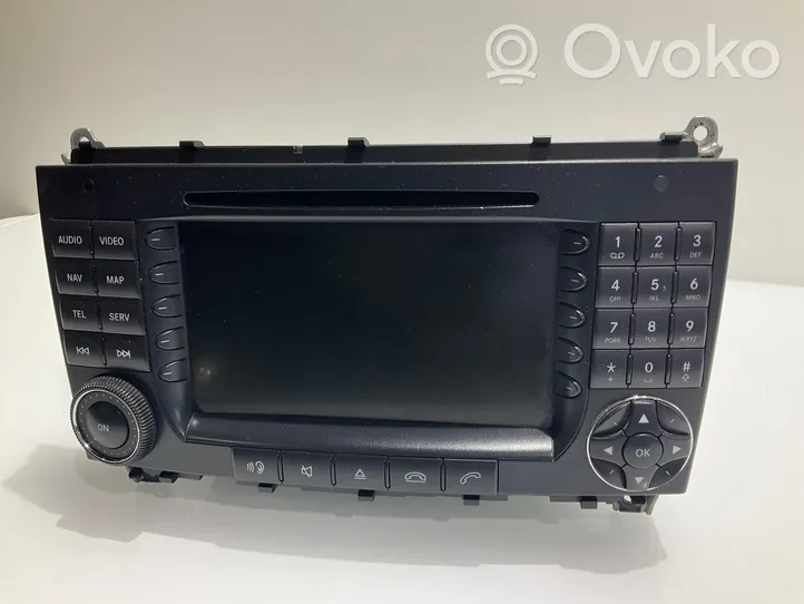 Mercedes-Benz CLK A209 C209 Radija/ CD/DVD grotuvas/ navigacija A2098205489