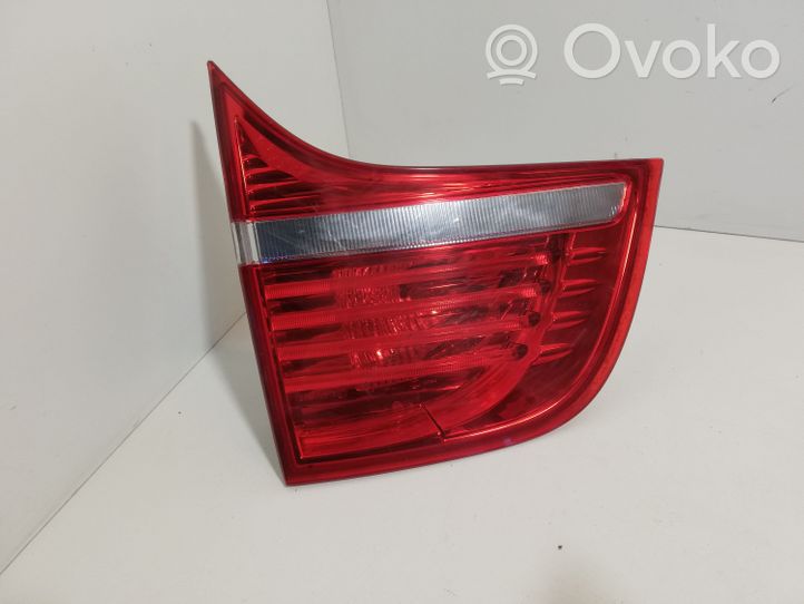 BMW X6 E71 Lampy tylnej klapy bagażnika 22421001